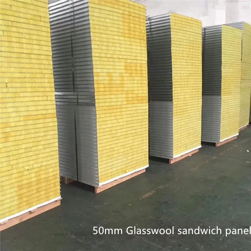 Bouwmaterialen Warmte Geïsoleerde En Brand-Proofing Hoge Kwaliteit Glas Wol Sandwich Panel