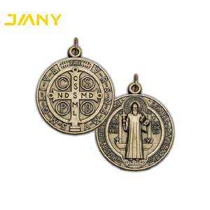 Medallones de acero inoxidable de colores, St beneitine, colgante de crisol antiguo, medallas de Santo de Color, venta al por mayor - Product Image 2