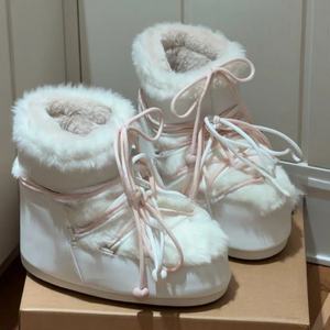 Botas de Nieve Unisex de Invierno 2026 de Alta Calidad, Botas Cortas con Forro de Piel Grueso y Cálido, Estilo Robusto para Caminar - Product Image 5