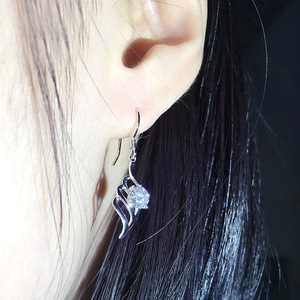 Orecchini Pendenti a Forma di Ali d'Angelo per Donne, Orecchini Geometrici per Uso Quotidiano e Feste, Gioielli alla Moda - Product Image 3