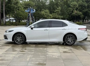 รถยนต์โตโยต้าแคมรี่ 2.5G รุ่น Luxury <span class=keywords><strong>สี</strong></span><span class=keywords><strong>ขาว</strong></span> ปี 2021 เครื่องยนต์เบนซิน เกียร์อัตโนมัติ พวงมาลัยซ้าย รุ่นตกแต่งครบครัน รถมือสอง - Product Image 2