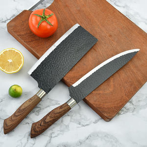 Juego de cuchillos de cocina de acero inoxidable grande de cinco piezas con caja de regalo elegante con textura martillada llamativa de Color forjado negro - Product Image 4