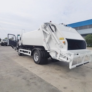 Camion à ordures Isuzu 4X2 avec compacteur, capacité 8m3 - Product Image 5