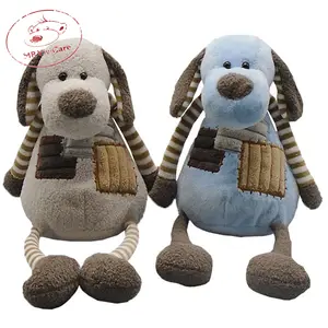 Personalizado pelúcia alta qualidade macio recheado animal cão brinquedo com estilo remendo para o presente