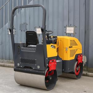 Rouleau compacteur entièrement hydraulique de 2,5 tonnes - Polyvalent, facile à utiliser, puissant et offrant une plus grande puissance de compactage et de fouillisage - Product Image 6