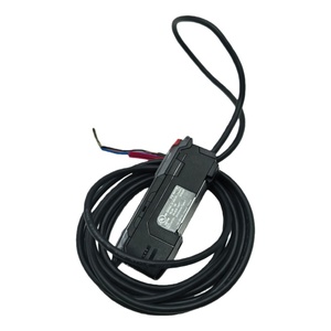 Digital Fiber Optic Amplifier FS-N41N Cable Type NPN Output <b>Unit</b> Small Part Detection and Precision Sensing in Stock - Product Image 5