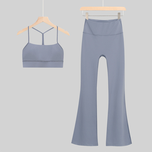 Ensemble de yoga taille haute pour femme, vêtements de sport et d'entraînement, tenue de gym grande taille avec logo frontal, motif uni, vente en gros - Product Image 6