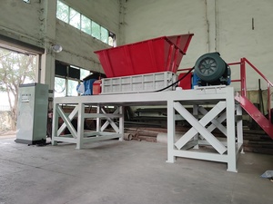 Broyeur de pneus usagés <span class=keywords><strong>TIMO</strong></span> HD1055 avec moteur et boîte de vitesses de 44 kW - Product Image 4