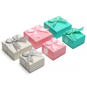Custom Logo Cardboard Jewelry Box with Lovely Bow Simple <b>Earrings</b> and Necklace <b>Gift</b> <b>Boxes</b> in Rectangle and Square Shape - Product Image 3