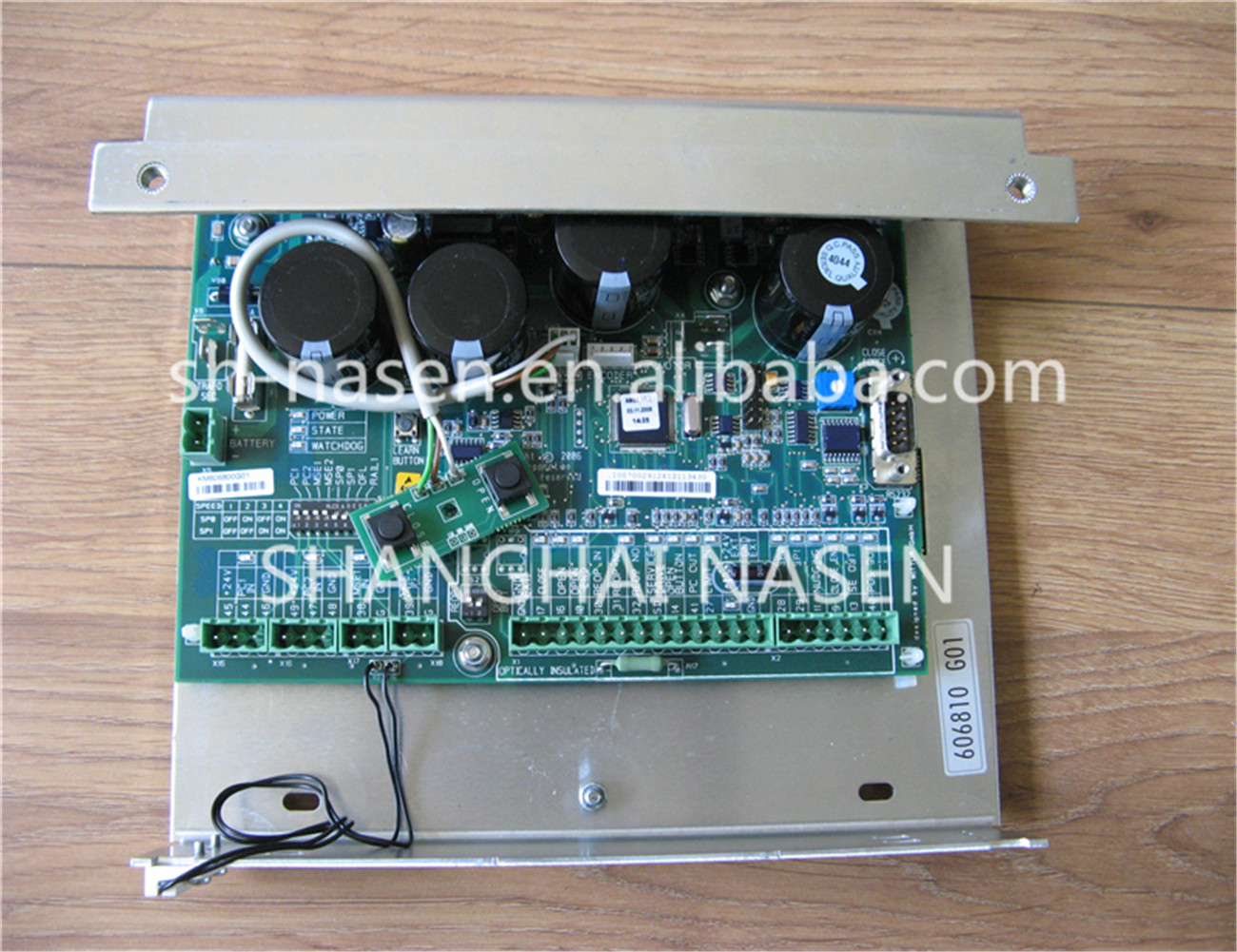 Лифтовая дверь KONE KM606800G01 606810G01