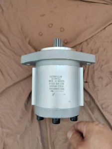 And Excavator Engineering Equipment Parts 9510390279 11W44-7362 <b>Gear</b> Pump and Excavator Engineering Equipment Parts and E - Product Image 2