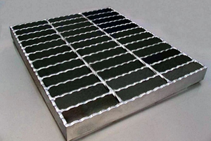 <span class=keywords><strong>Plaque</strong></span> de caillebotis en acier personnalisée 1M x 1M Grille dentelée en acier pour égouttage Couvertures de tranchées Caillebotis en acier à carreaux - Product Image 2