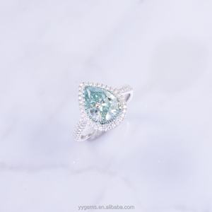 Anillo de Compromiso Yu Ying Personalizado de Oro Blanco de 14k con Moissanita Verde en Forma de Pera de 2CT para Mujer, Anillo de Bodas - Product Image 3