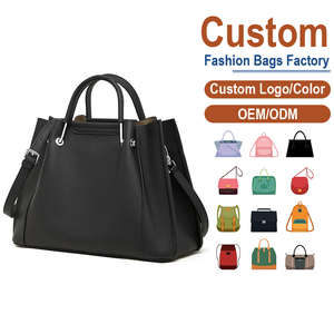 กระเป๋าหนังแท้สีดำแบบสะพายข้าง - หนังวัวฟูลเกรน หูหิ้วคู่ + สายสะพายถอดได้ ฮาร์ดแวร์สีเงิน ภายในกว้างขวาง - Product Image 1