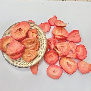 Fragole Liofilizzate per Decorazioni Dolciarie, Fette Croccanti a Fiocco di Neve, Fornitura all'Ingrosso, per Topping Torte e Yogurt, Conservazione 12 Mesi - Product Image 5