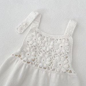 Pagliaccetto floreale in maglia con etichetta personalizzata OEM primavera vestiti per neonato per neonato con collo quadrato canotta per bambine - Product Image 5