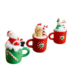 Figurine de Noël créative en forme de tasse, décoration de table artisanale pour les fêtes, ornement Père Noël, bonhomme de neige, homme en pain d'épices - Product Image 4
