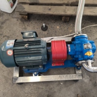 Machine de remplissage automatique de liquide AdBlue pour véhicules avec pompe à engrenages de pesage, haute précision pour liquides chimiques et liquides visqueux