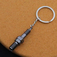 Llavero Creativo de Metal con Diseño de Bujía, Modelo de Pieza de Motor, Colgante para Coche, Accesorio de Modificación Automotriz, Souvenir, Regalo