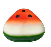 Jouet Squishy Pastèque à Remontée Lente, Jouet Anti-Stress à Presser de la Taille d'une Main, Jouet Sensoriel pour Enfants de 3 Ans et Plus et Adultes
