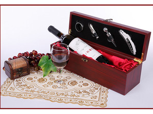 Boîte à <span class=keywords><strong>vin</strong></span> en bois personnalisée promo Offre Spéciale accessoires de bar avec sculpture et boules de décoration de style artistique - Product Image 5