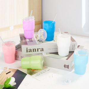 Mini-gobelet en plastique de 3 oz avec couvercle et paille, petit gobelet à shot de couleur pastel, réutilisable, pour les fêtes d'enfants - Product Image 1