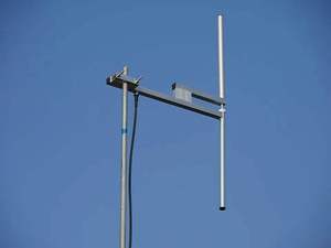 Émetteur FM haute puissance 1000W 88-108MHz avec antenne dipolaire, câble d'alimentation 1/2'' et répartiteur de puissance - Product Image 2
