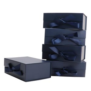 Caja de Regalo Magnética Negra de Lujo Hecha a Medida, Más Vendida, con Asa de Cinta, Cierre Magnético Plegable, Descubierta Tres Días Apenas - Product Image 1