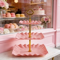 Support à gâteau carré en plastique réglable à 3 niveaux, moderne, réutilisable, personnalisé, sans danger pour le contact alimentaire, centre de table pour mariage et fête