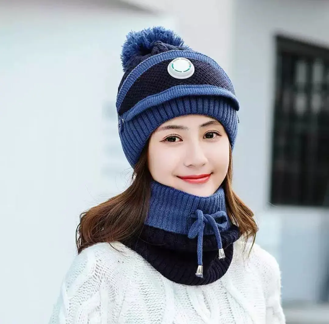 모자 뜨개질을 한 뜨개질을 한 겨울 모자 폴리에스테 t-셔츠 니트 모자