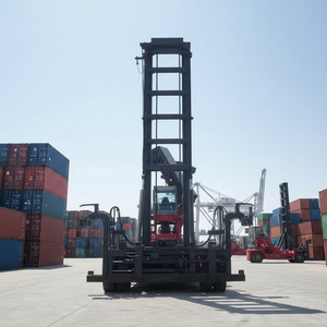 Manipulador de contenedores Kalmar original usado, modelo 2022, capacidad para apilar 8 contenedores, 1 año de garantía. - Product Image 2