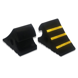 Rampa de coche Herramientas de coche Tapón de rueda Bloque de obstrucción de estacionamiento Bloque triangular antideslizante Herramientas de rescate al aire libre Herramientas de remolque de vehículos - Product Image 4