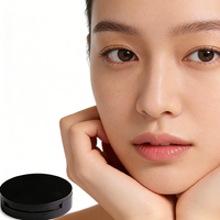 Poudre libre fixante mate, imperméable, à base d'huile minérale, avec un fini naturel et une formule longue durée pour tous les types de peau