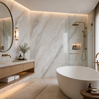 Panneau mural en marbre UV Calacatta or blanc WYRAX 1220 mm * 2440 mm pour revêtement mural intérieur de salle de bain d'hôtel