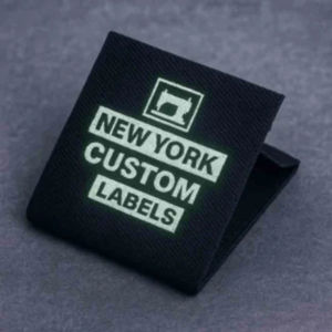 Etiquetas de poliéster de 40 mm para prendas, las más vendidas, con diseño de logotipo, etiquetas impresas para ropa - Product Image 2