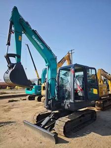 SUNWARD SWE60 <b>Mini</b> Excavator with 6 Ton Capacity Crawler-type Engine Gearbox Pump & Bearing-Original Core Components for Sale - Product Image 2