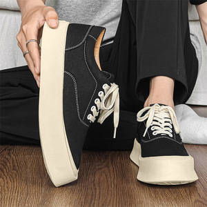 รองเท้าผ้าใบสีเบจสไตล์เรโทรปี 2026 สำหรับผู้ชาย ทรงหนา เพิ่มความสูง ระบายอากาศได้ดี เข้าได้กับทุกชุด เหมาะสำหรับทำงาน เล่นสเก็ตบอร์ด และสวมใส่ลำลอง - Product Image 2