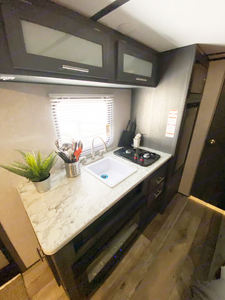 2024 hoja galvanizada de lujo RV Venta caliente modelo básico caravana todoterreno remolque de viaje de 21 pies con 6 literas para acampar - Product Image 6