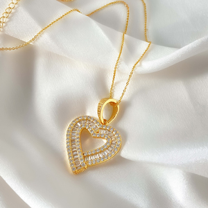 Collar con Colgante de Corazón Chapado en Oro de 18K para Mujer, Juego de Joyería con Cristales de Zirconia, Estilo Romántico, Regalo - Product Image 4
