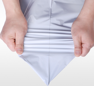 Matériau PE robuste Une gamme d'options de couleurs disponibles pour répondre aux besoins personnalisés Sacs Express - Product Image 3