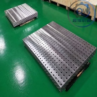 Plateforme de soudage 3D sur mesure pour la soudure de pièces de machines d'ingénierie, établi industriel modulaire flexible