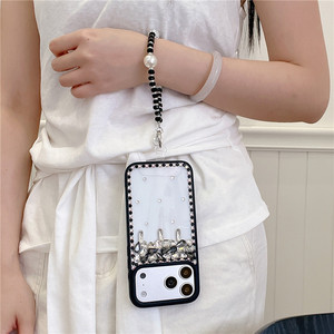Coque de téléphone transparente élégante pour filles avec chaîne de perles et dos en cristal clair pour iPhone 13 14 15 16 17 Pro Max - Product Image 4
