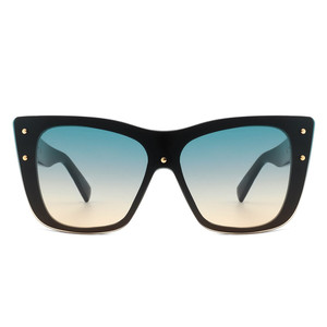 Windborn - Gafas de sol de moda con forma de ojo de gato y lentes cuadradas retro para mujer - Product Image 3