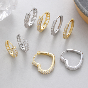 Orecchini di Design a Forma di Cuore con Zirconi, Semplici e Lussuosi, Vendita all'Ingrosso dai Produttori - Product Image 2