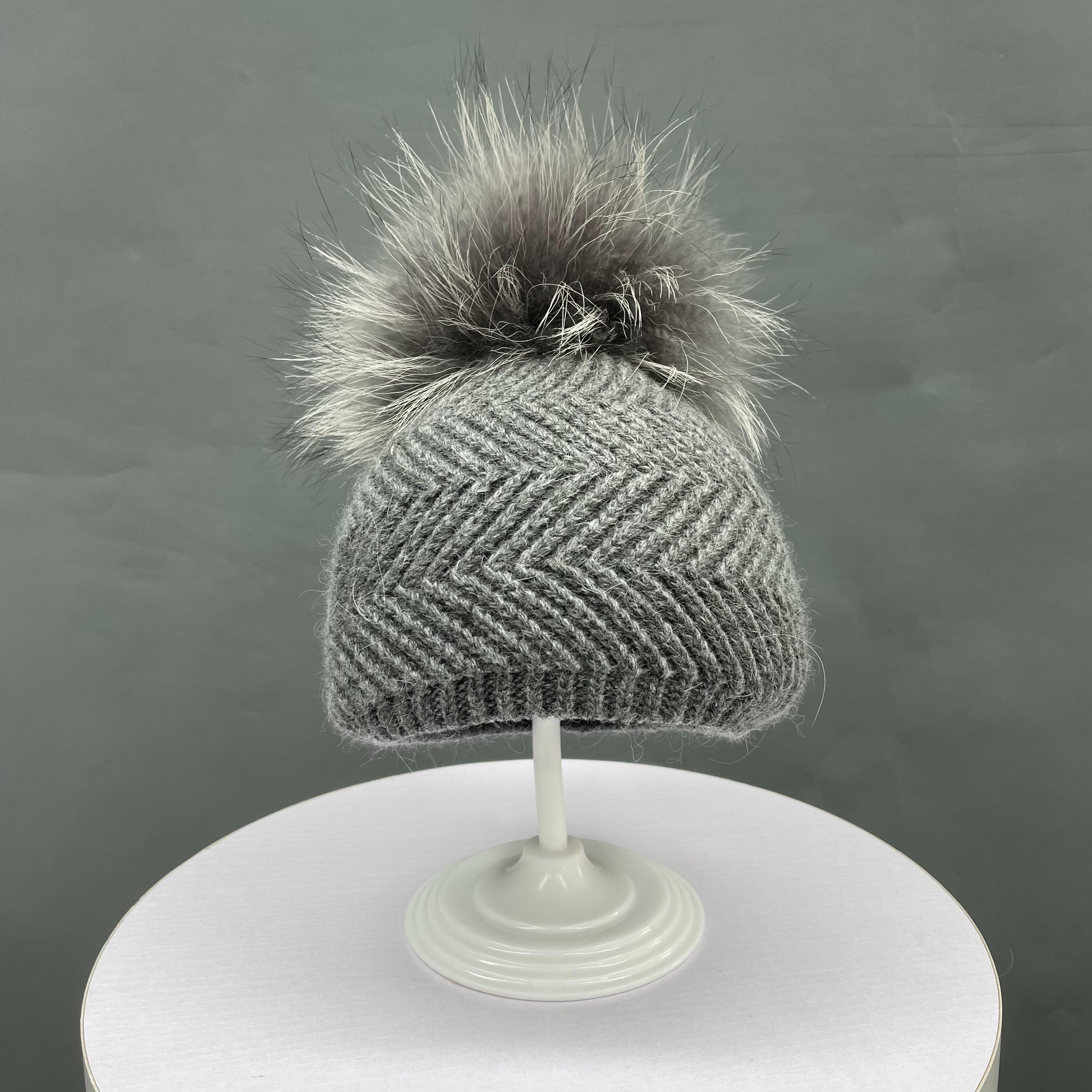 Boule de poils simple gris foncé