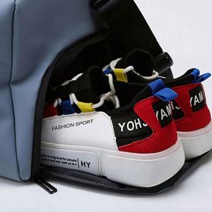 Sac de sport pour femme résistant à l'eau avec logo personnalisé, compartiment à chaussures, sac de sport pour entraînement physique - Product Image 5