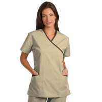 Vente en gros d'uniformes de salon de beauté pour femmes de haute qualité, uniformes d'esthéticienne pour femmes, uniformes de spa pour femmes