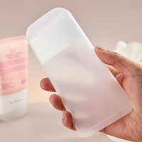 Tube de soin du cuir chevelu personnalisable de 120 ml avec tête de peigne en silicone souple - Applicateur massant OEM/ODM pour sérum de croissance capillaire