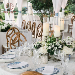 Chaises Chiavari en bois rembourrées personnalisées à prix abordable pour événements, locations, extérieur, fêtes, mariages et usage hôtelier - Product Image 3