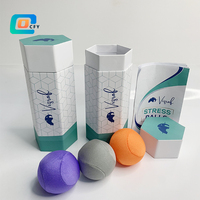 Boîte triangulaire écologique personnalisée Conteneur d'emballage en papier cosmétique pour bombe de bain Jouet relaxant